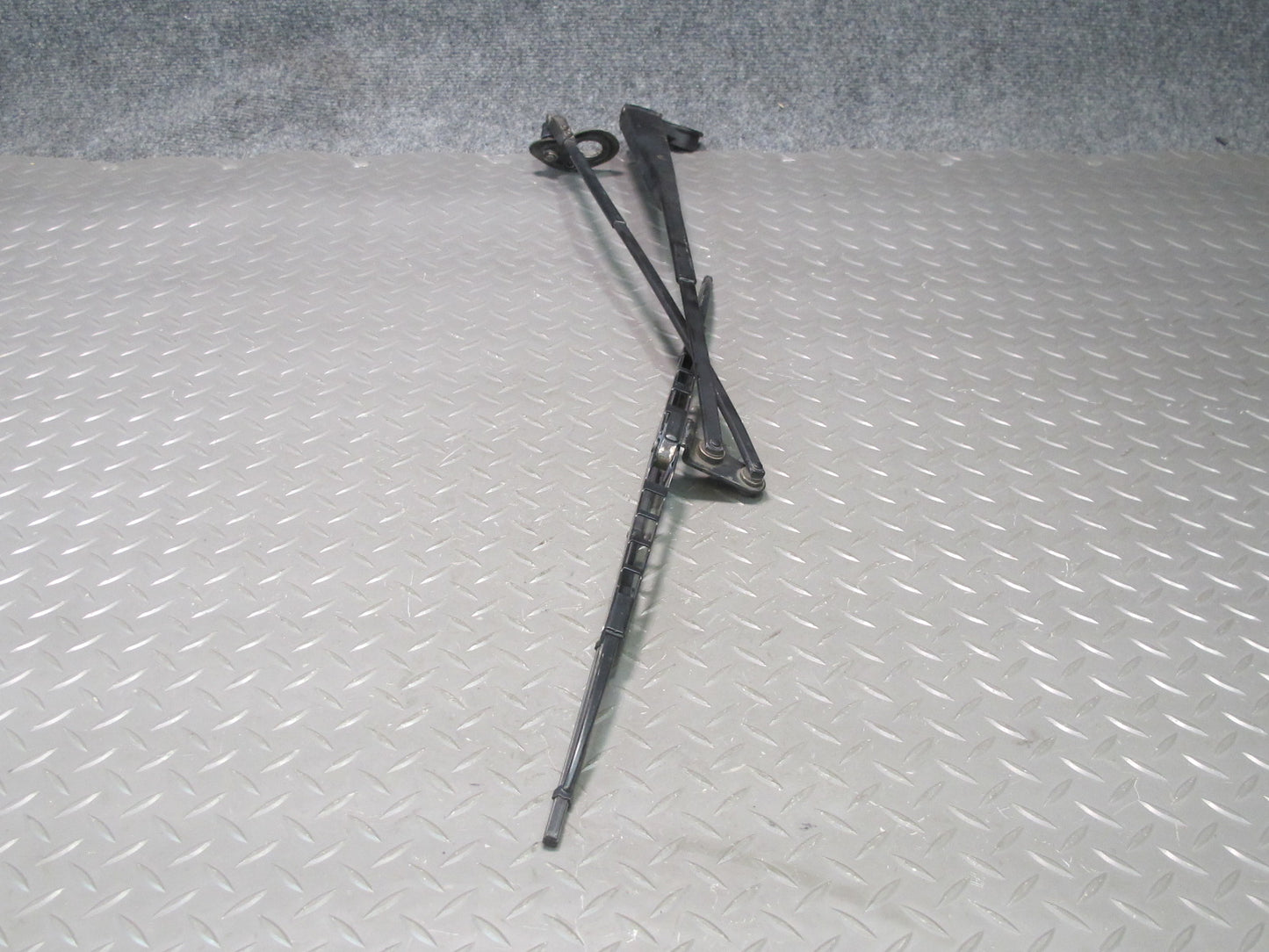 95-00 Lexus UCF20L LS400 Set of 2 Front Left & Right Windshield Wiper Arm OEM
