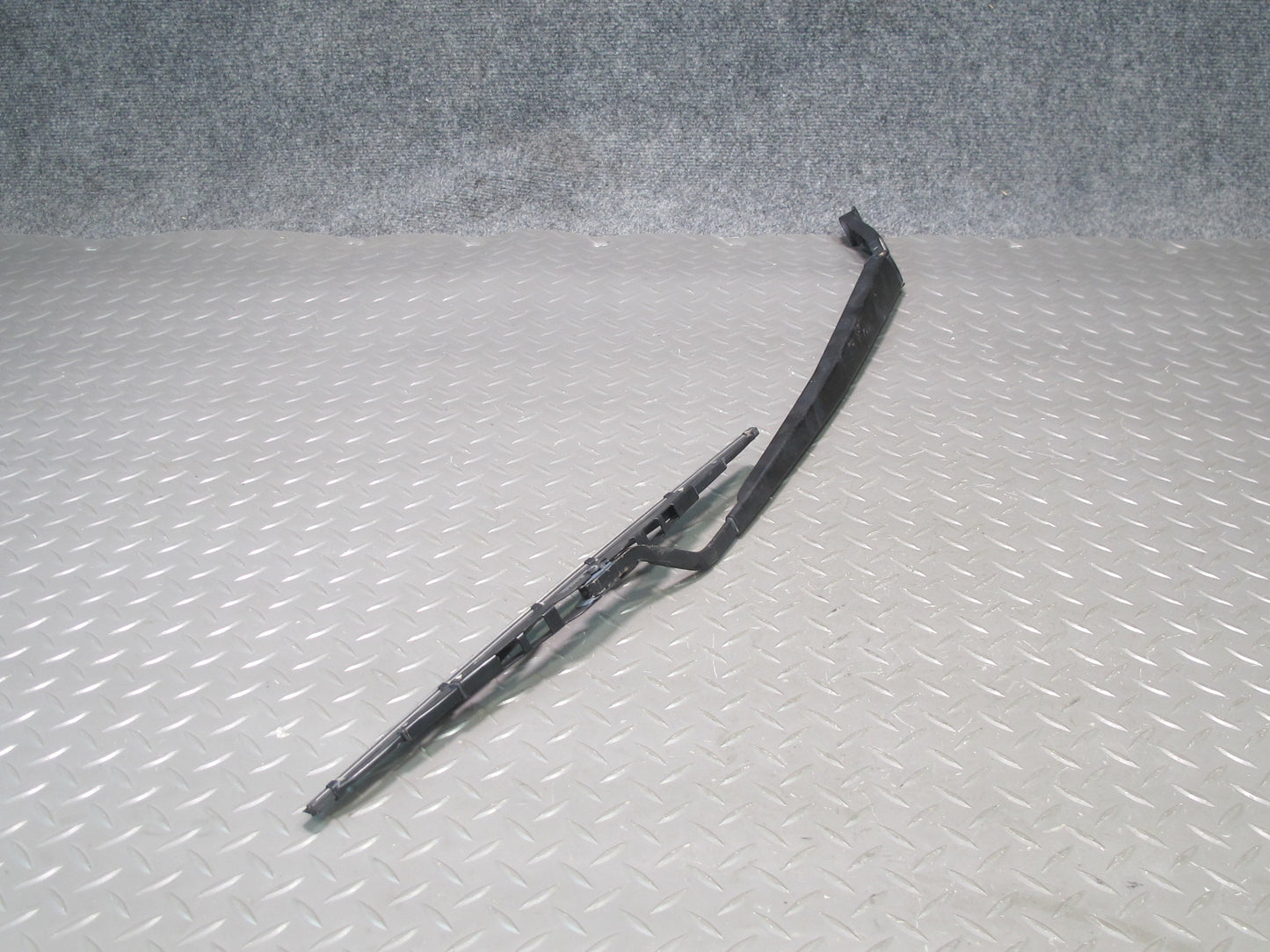 95-00 Lexus UCF20L LS400 Set of 2 Front Left & Right Windshield Wiper Arm OEM
