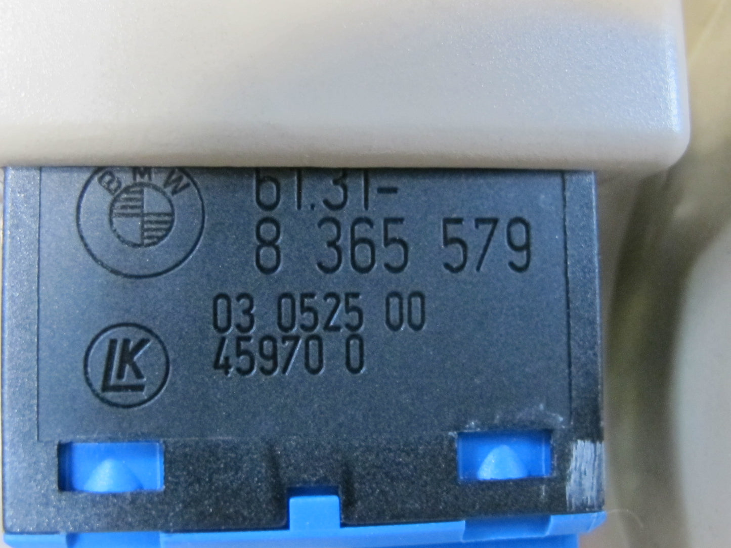 01-06 BMW E46 330ci Coupe Conv Left Footrest Right Kick Trim Panel Set Beige OEM