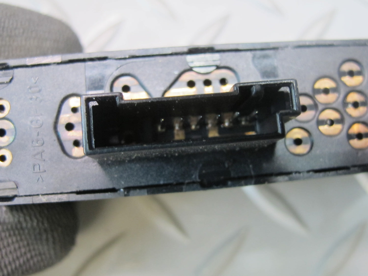 01-06 BMW E46 330ci Coupe Convertible Right Power Window Switch 6902178 OEM