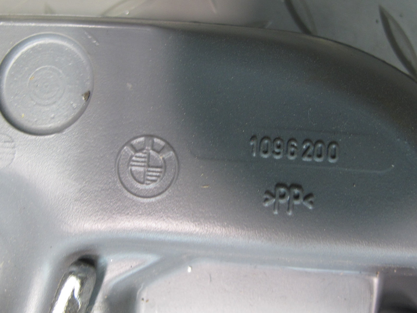 01-06 BMW E46 330ci Convertible Spare Tire Wrench Tool KIT w Case 1096200 OEM