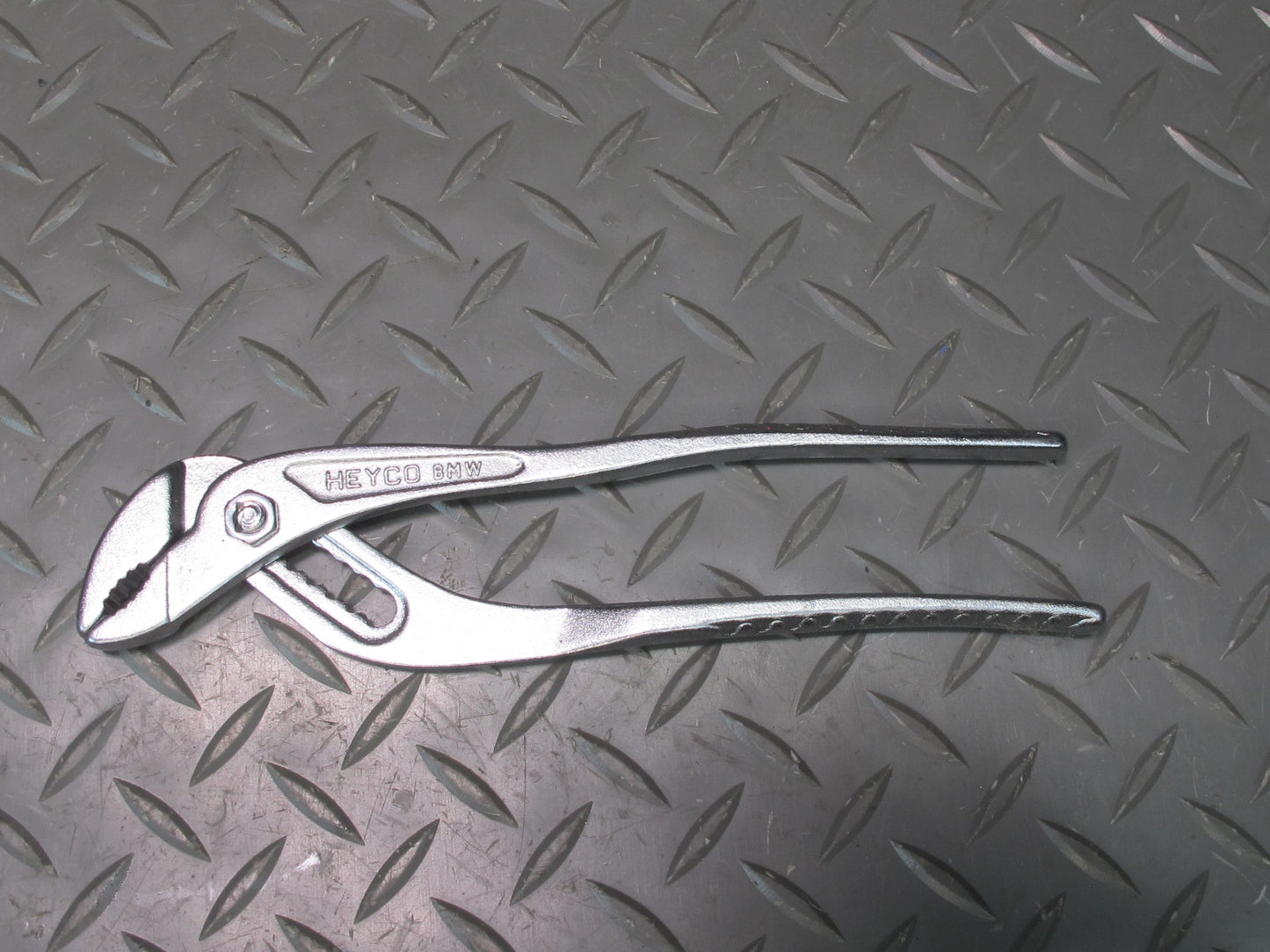 01-06 BMW E46 330ci Convertible Spare Tire Wrench Tool KIT w Case 1096200 OEM