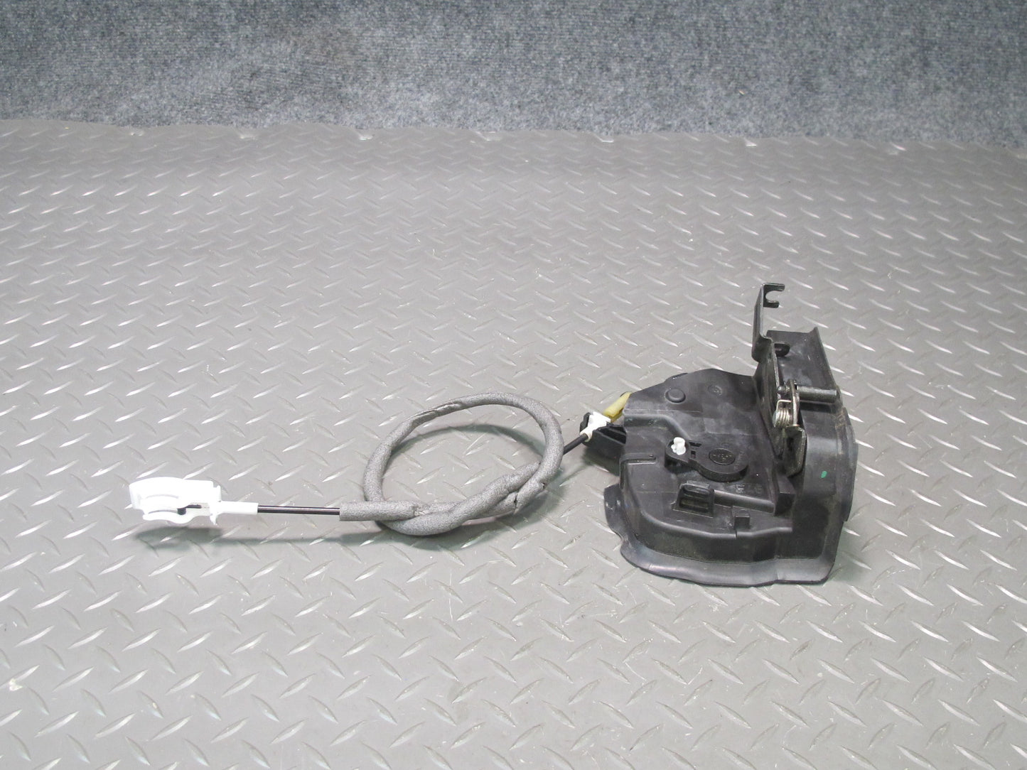 01-06 BMW E46 330CI Convertible Coupe Right Door Lock Latch Actuator OEM