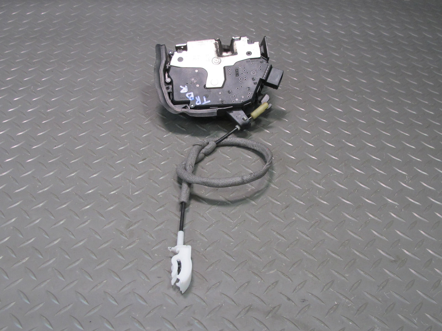 01-06 BMW E46 330CI Convertible Coupe Right Door Lock Latch Actuator OEM