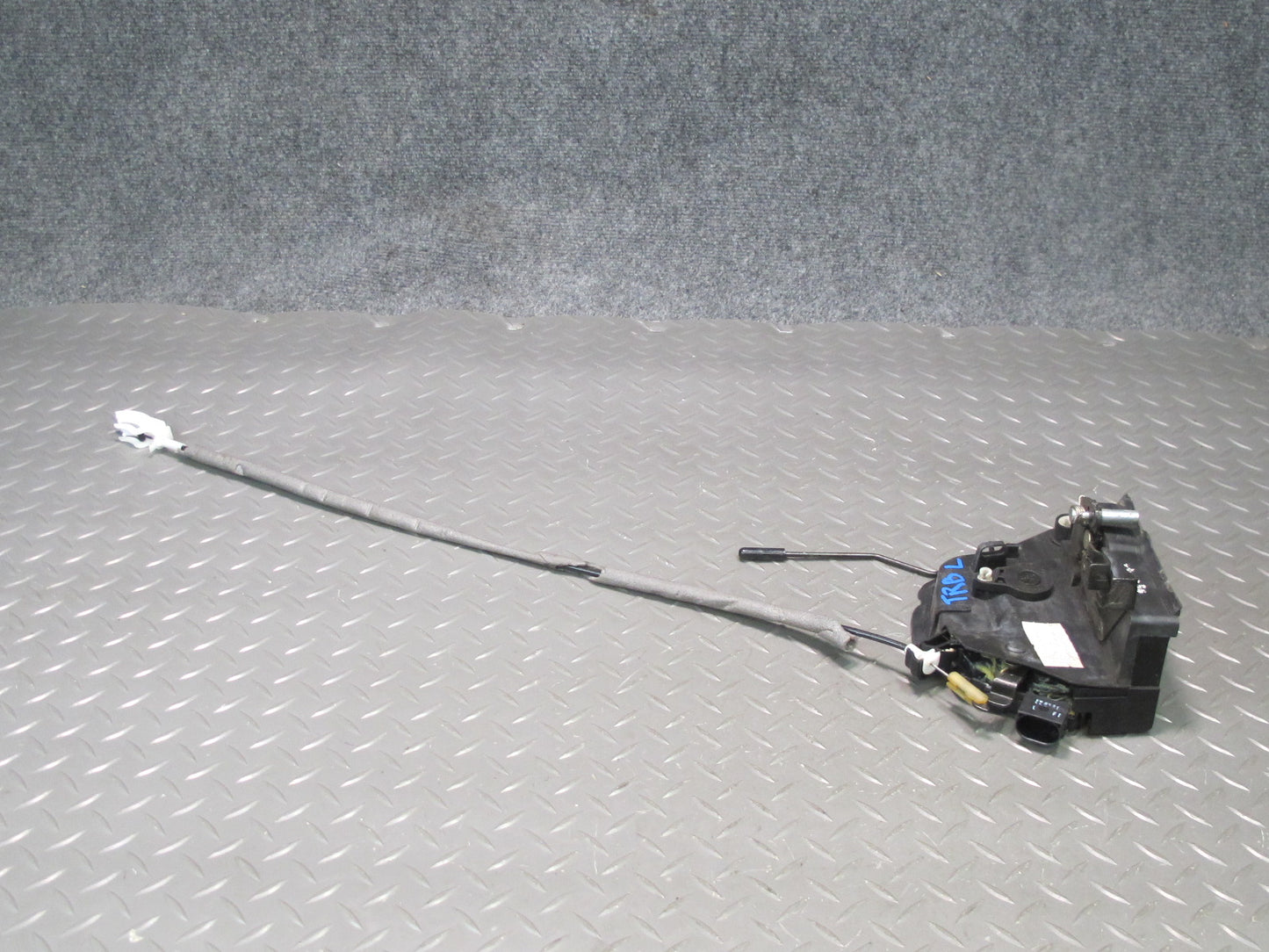 01-06 BMW E46 330CI Coupe Convertible Left Door Lock Latch Actuator OEM