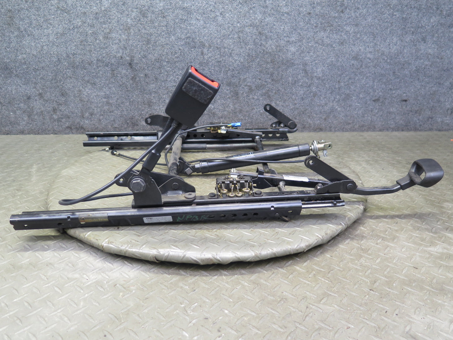 1997-2004 Porsche Boxster 986 Front Left Seat Lower Frame Track Rail