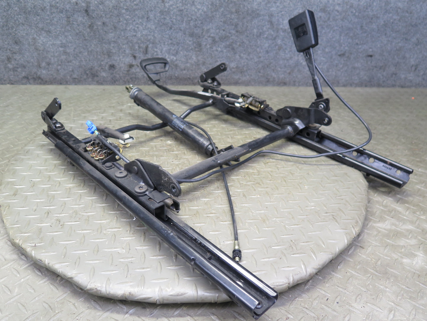 1997-2004 Porsche Boxster 986 Front Left Seat Lower Frame Track Rail