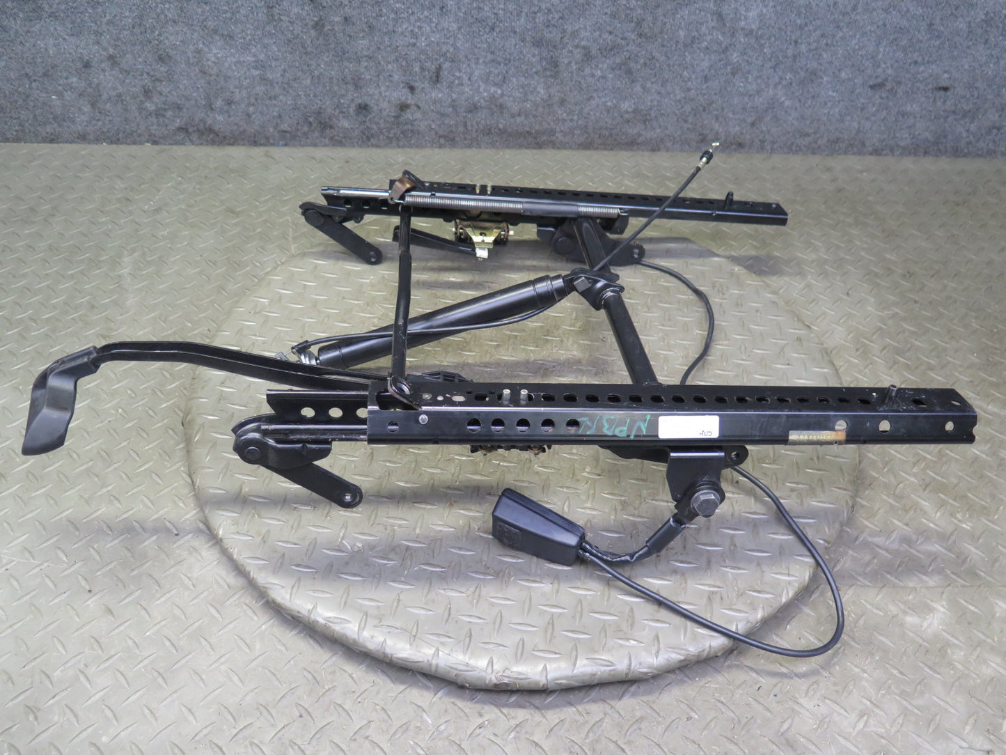 1997-2004 Porsche Boxster 986 Front Left Seat Lower Frame Track Rail