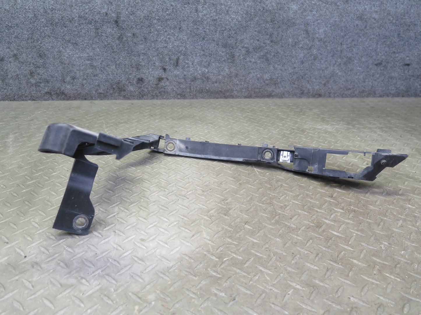 1997-2004 Porsche Boxster 986 Front Bumper Mount Bracket Support Set of 2