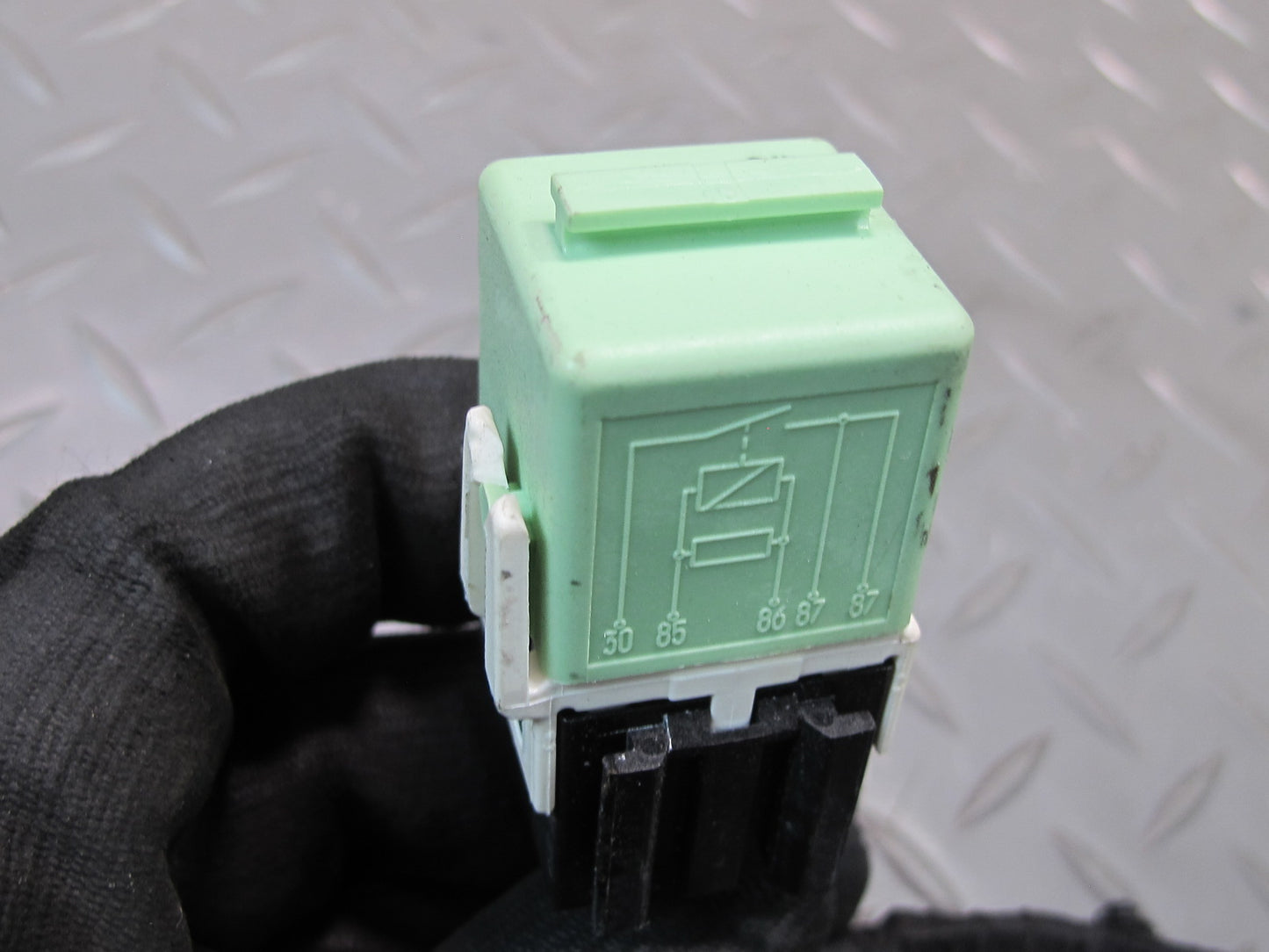 01-06 BMW E46 330ci Conv TOP Roof Hydraulic Pump Motor w Cover 77K 8234530 OEM