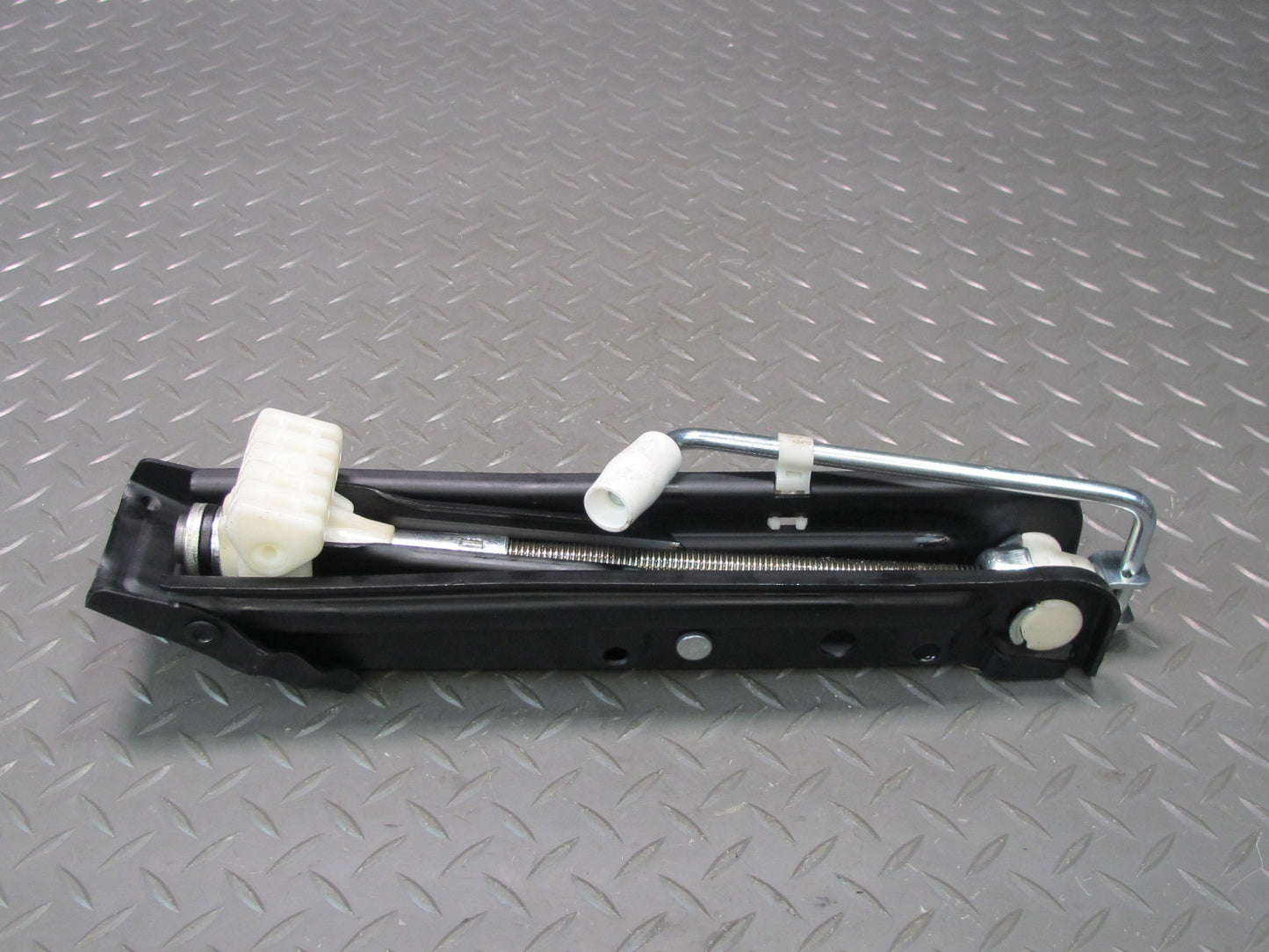 01-06 BMW E46 330CI Emergency Spare Tire Lift Jack 1096202 OEM