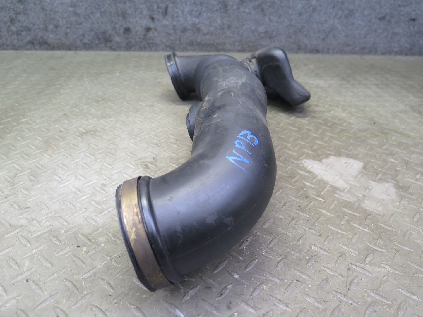 1997-2004 Porsche Boxster 986 Air Intake Cleaner Resonator Hose Pipe Line