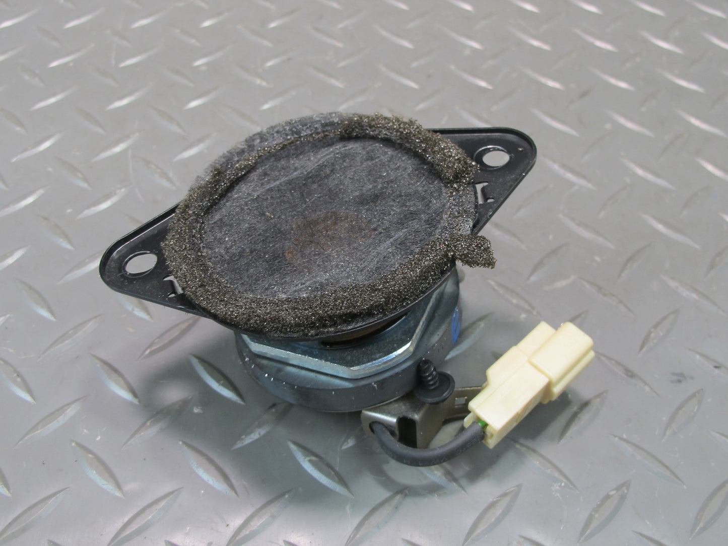 2003-2009 Lexus UZJ120L GX470 Front Dash Audio Speaker Mark Levinson