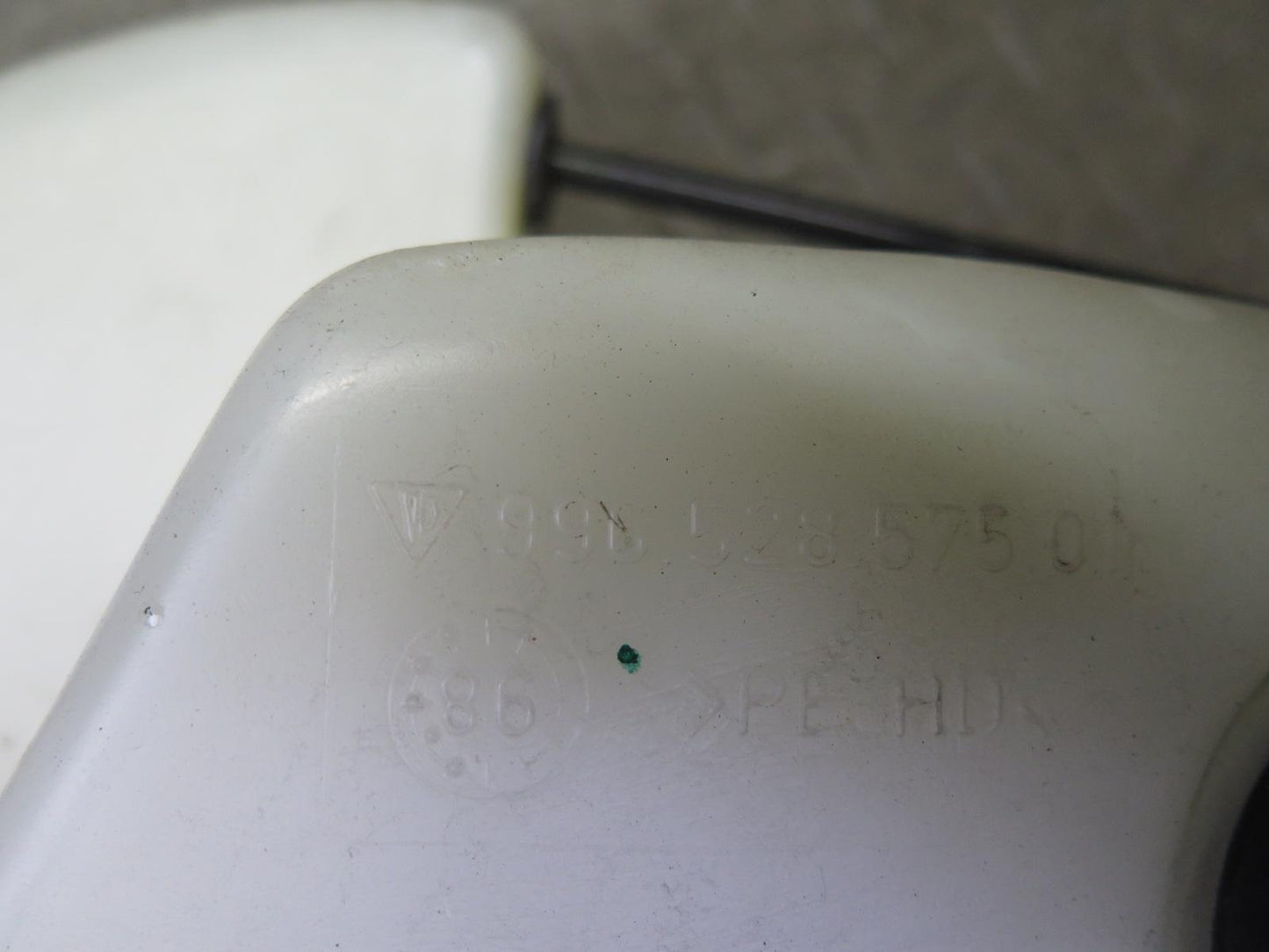 1997-2004 Porsche Boxster 986 Windshield Washer Fluid Reservoir Tank w Pump