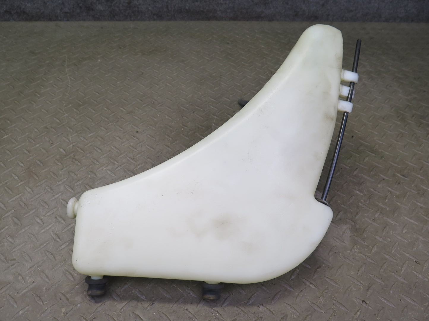 1997-2004 Porsche Boxster 986 Windshield Washer Fluid Reservoir Tank w Pump