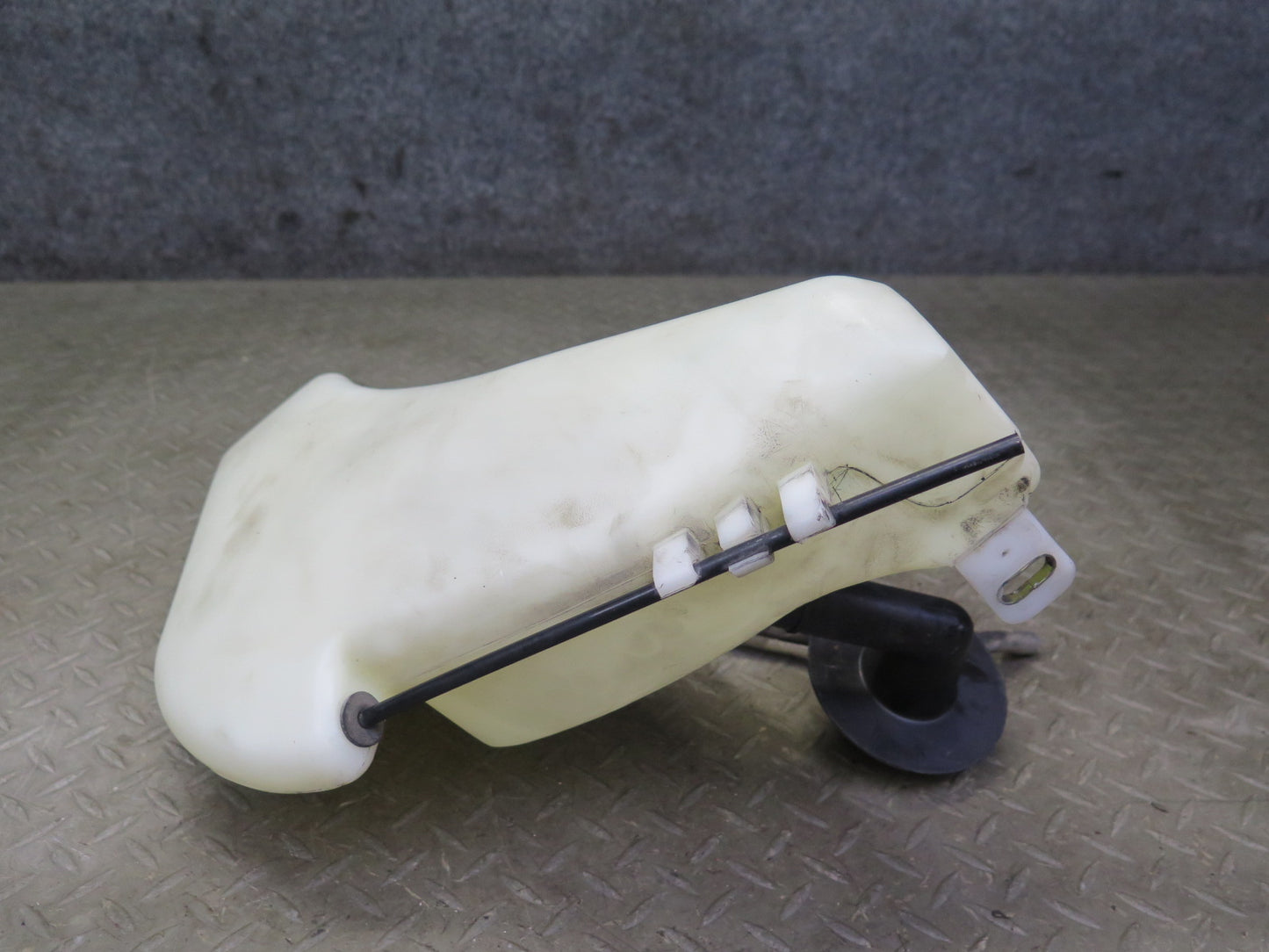 1997-2004 Porsche Boxster 986 Windshield Washer Fluid Reservoir Tank w Pump