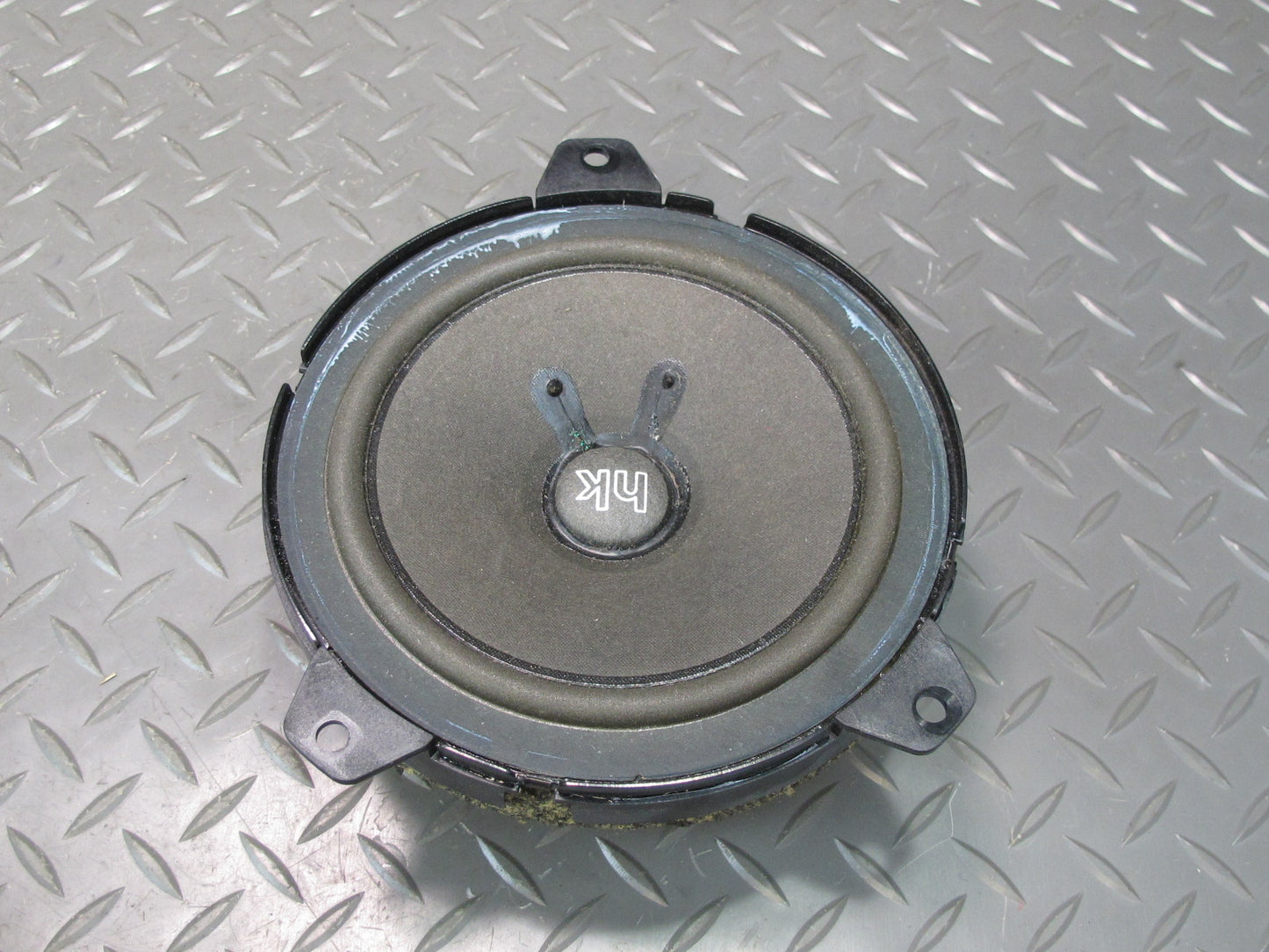 01-06 BMW E46 330CI Convertible Set of 2 Rear Harman Kardon Speaker 8368244 OEM