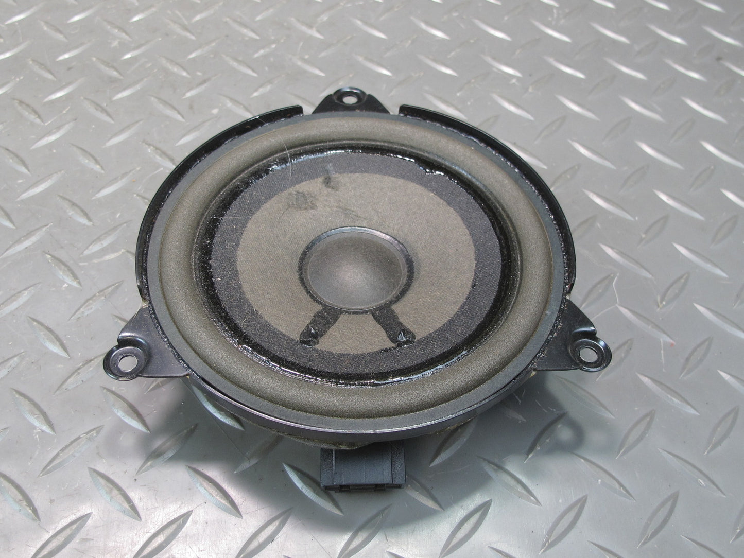 01-06 BMW E46 330ci Convertible Set of 2 Rear Harman Kardon Speaker OEM