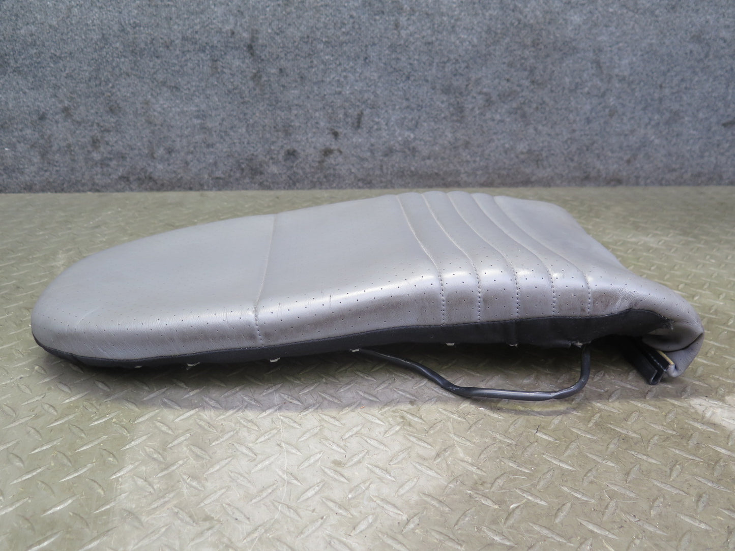 1997-2004 Porsche Boxster 986 Front Right Seat Upper Backrest Leather Cushion