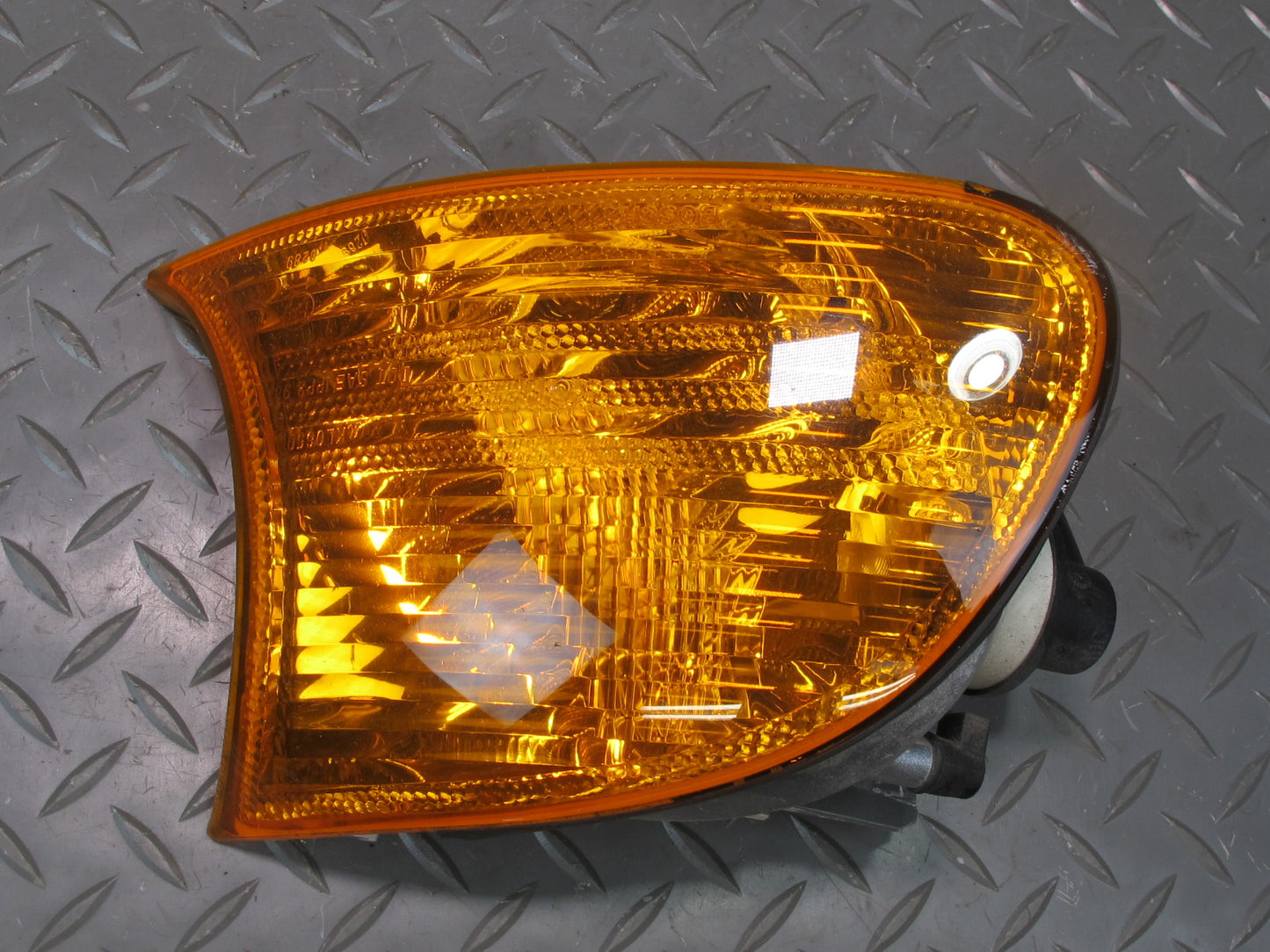 2001 BMW E46 330ci Coupe Convert Front Right Turn Signal Light Lamp 6904300 OEM