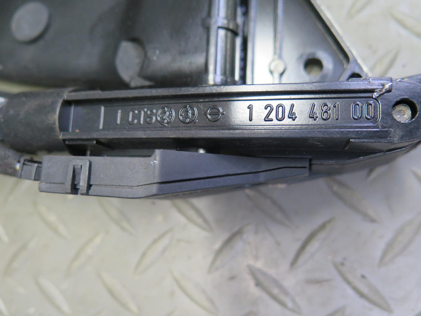 03-06 Mercedes R230 Sl-class Convertible TOP Roof Rear Flap Motor Assembly OEM