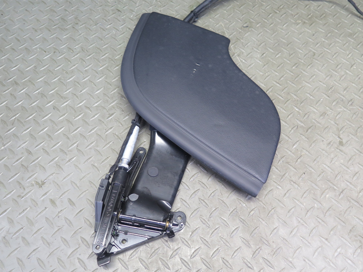 03-06 Mercedes R230 Sl-class Convertible TOP Roof Rear Flap Motor Assembly OEM