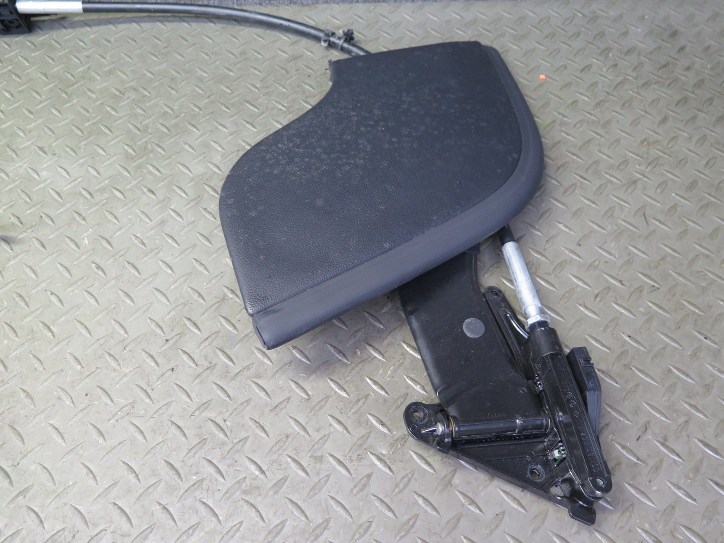 03-06 Mercedes R230 Sl-class Convertible TOP Roof Rear Flap Motor Assembly OEM