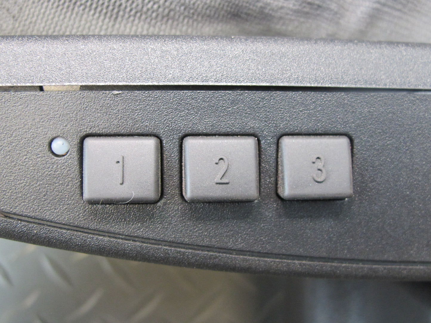 01-06 BMW E46 330ci Convert Auto Dim Interior Rear View Mirror w Homelink OEM