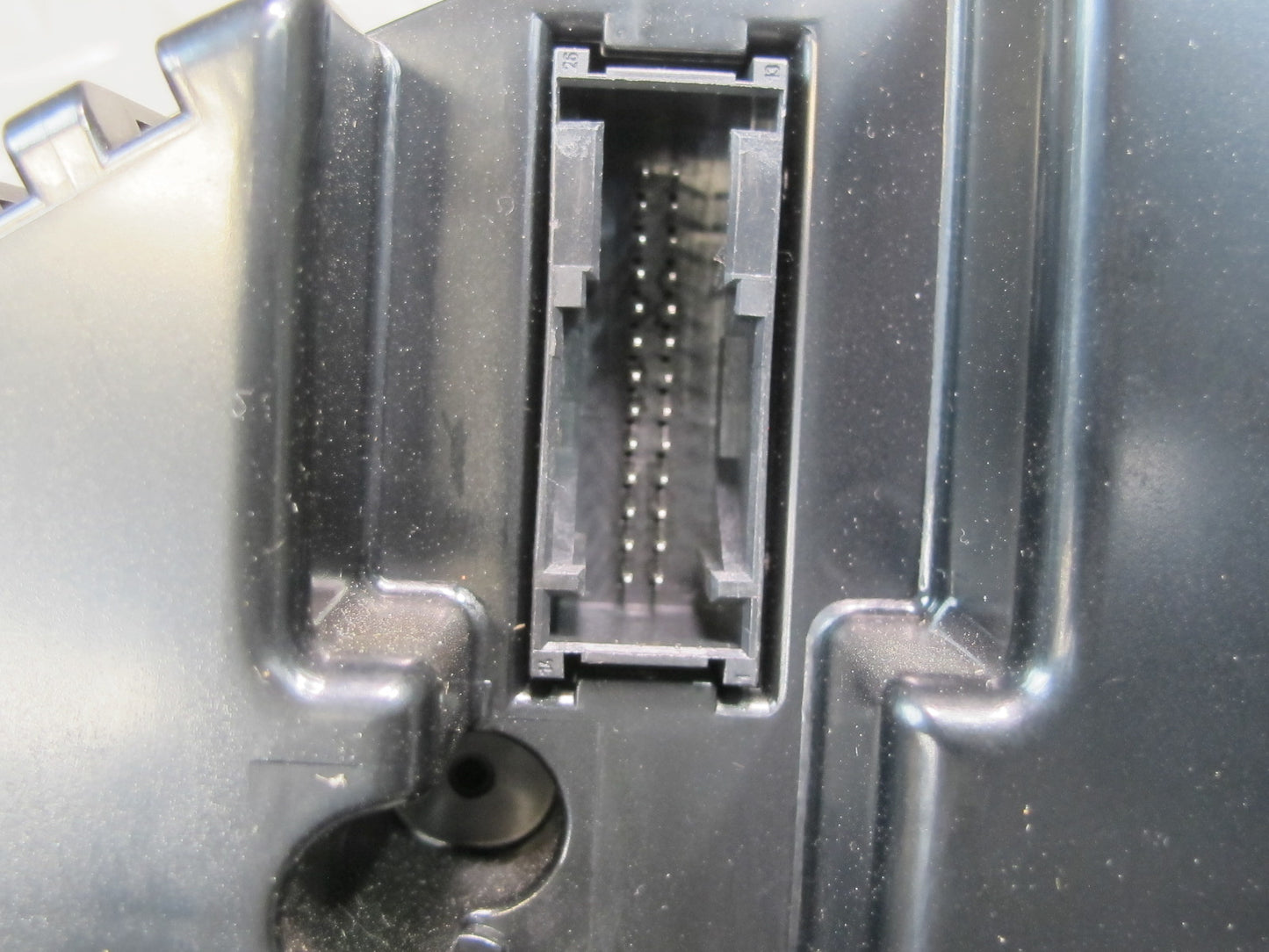 2001 BMW E46 330Ci Coupe Conv M/T Instrument Cluster Gauge Speedometer 77K OEM