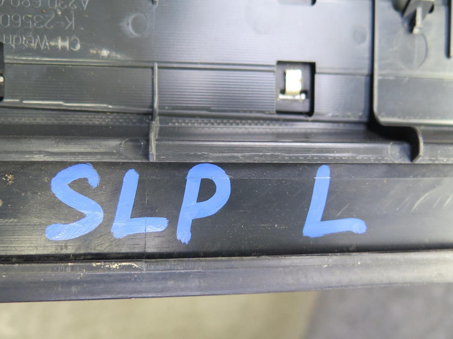 03-12 Mercedes R230 SL Set of 2 Left & Right Door Step Sill Plate Trim Panel OEM