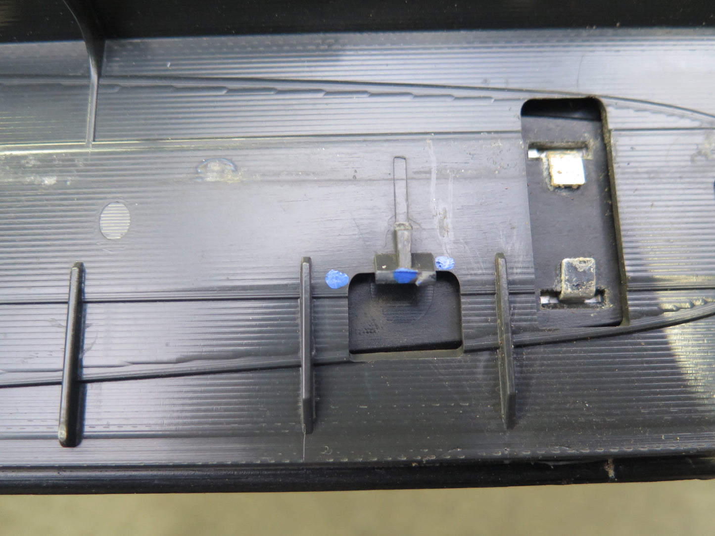 03-12 Mercedes R230 SL Set of 2 Left & Right Door Step Sill Plate Trim Panel OEM