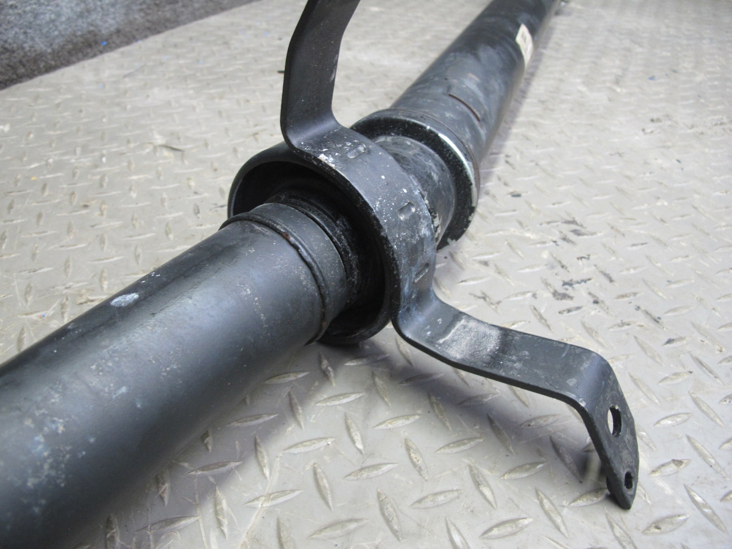 08-16 Audi 8T A5 S5 AWD A/T Rear Driveshaft Drive Shaft 8T0521101D 101K Mile OEM