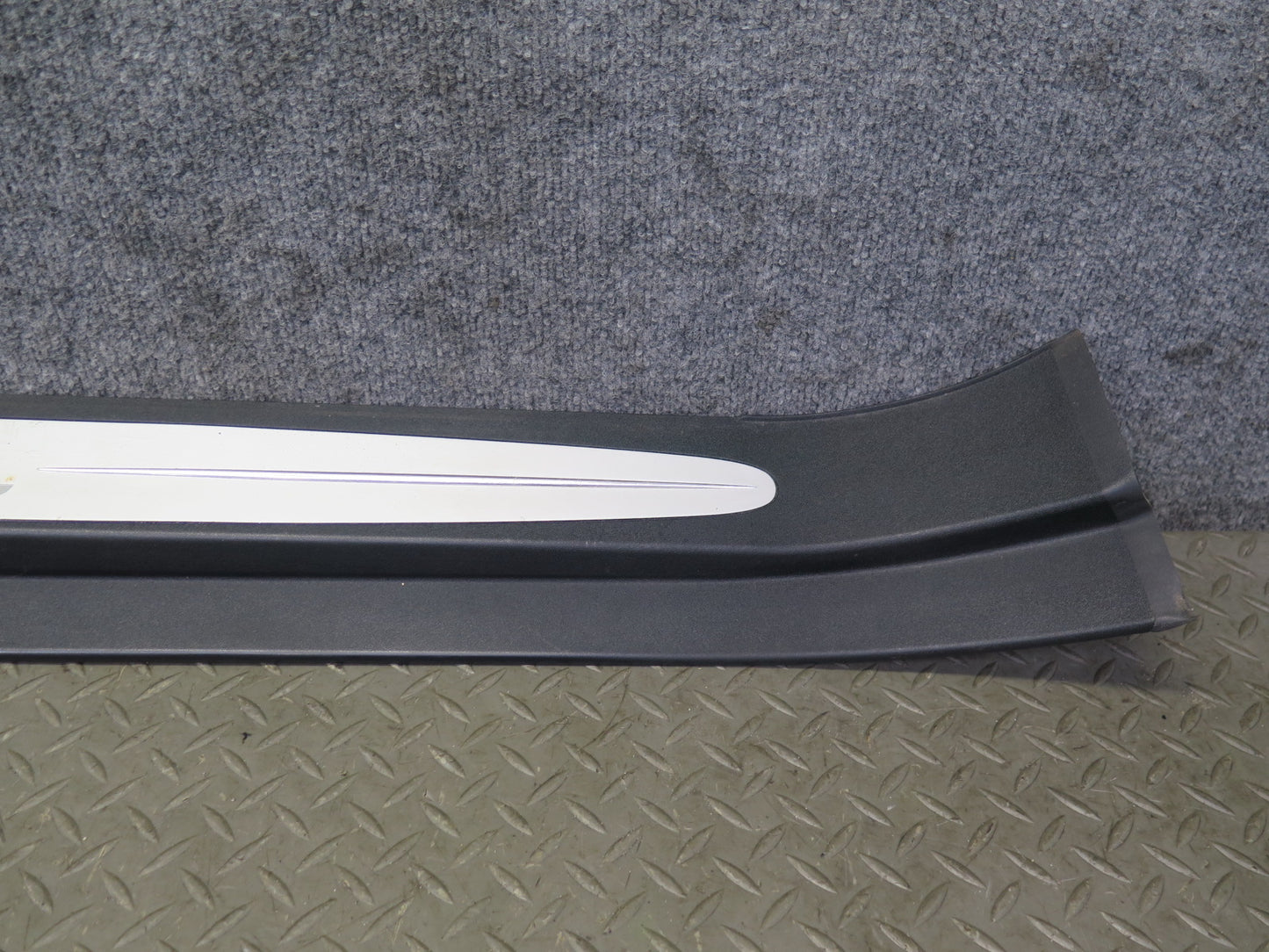 03-12 Mercedes R230 SL Set of 2 Left & Right Door Step Sill Plate Trim Panel OEM
