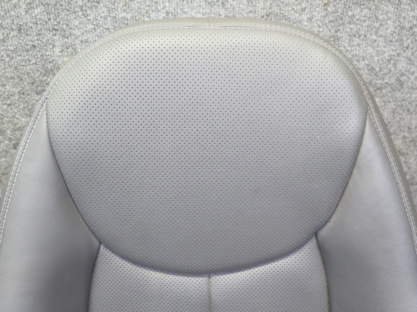 03-08 Mercedes R230 SL500 Front Right Seat Leather Upper Backrest Cushion OEM