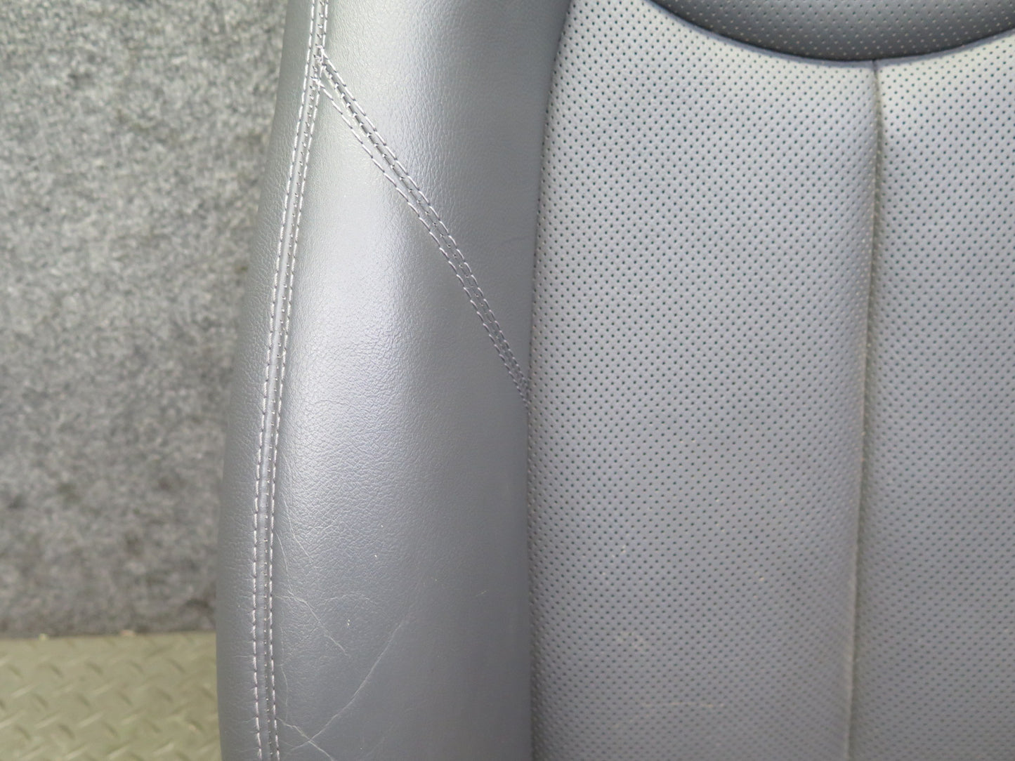 03-08 Mercedes R230 SL500 Front Right Seat Leather Upper Backrest Cushion OEM