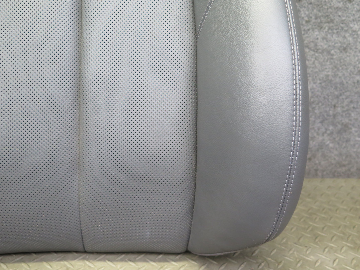 03-08 Mercedes R230 SL500 Front Right Seat Leather Upper Backrest Cushion OEM