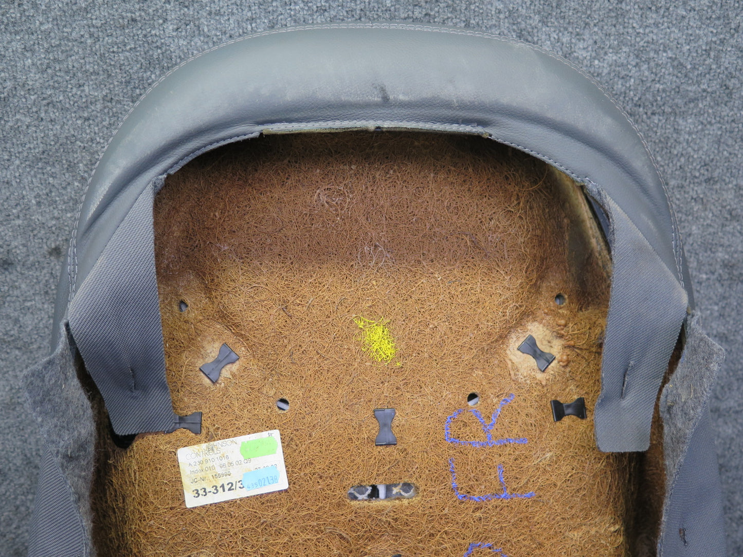 03-08 Mercedes R230 SL500 Front Right Seat Leather Upper Backrest Cushion OEM