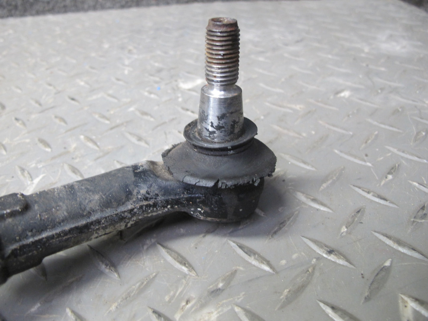 99-00 VW Eurovan T4 Power Steering Rack & Pinion 701422055M OEM