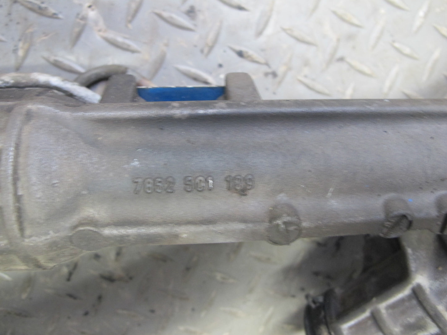 99-00 VW Eurovan T4 Power Steering Rack & Pinion 701422055M OEM