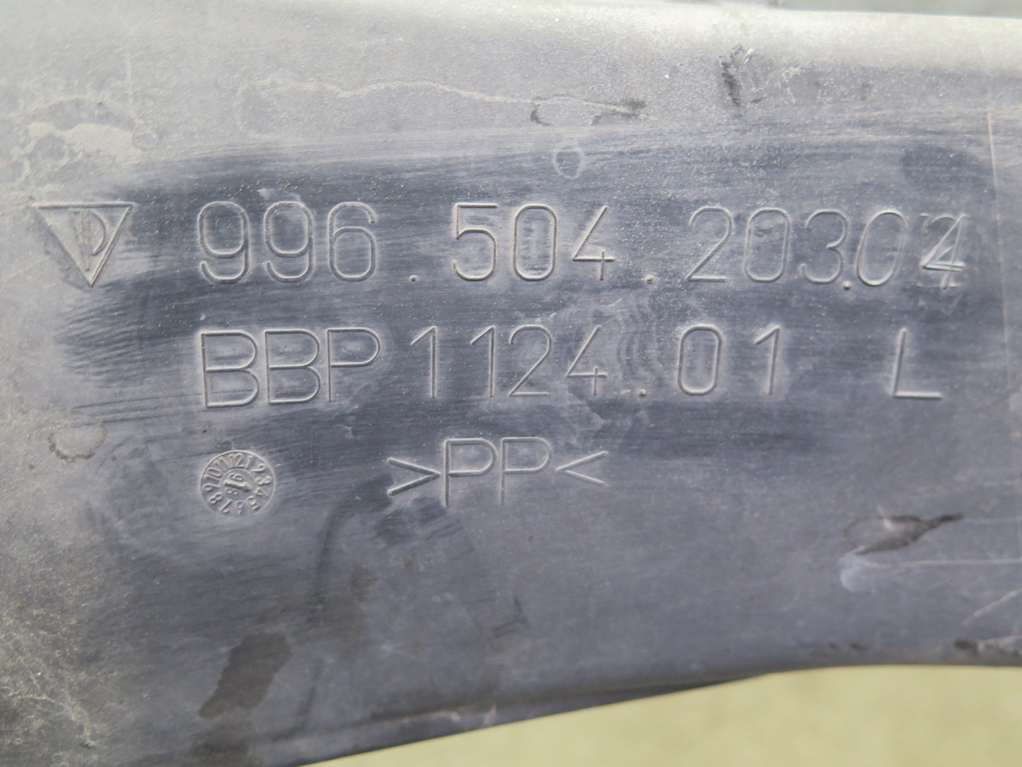 1997-2004 Porsche Boxster 986 Front Left Wheel Arch Fender Liner Splash Shield