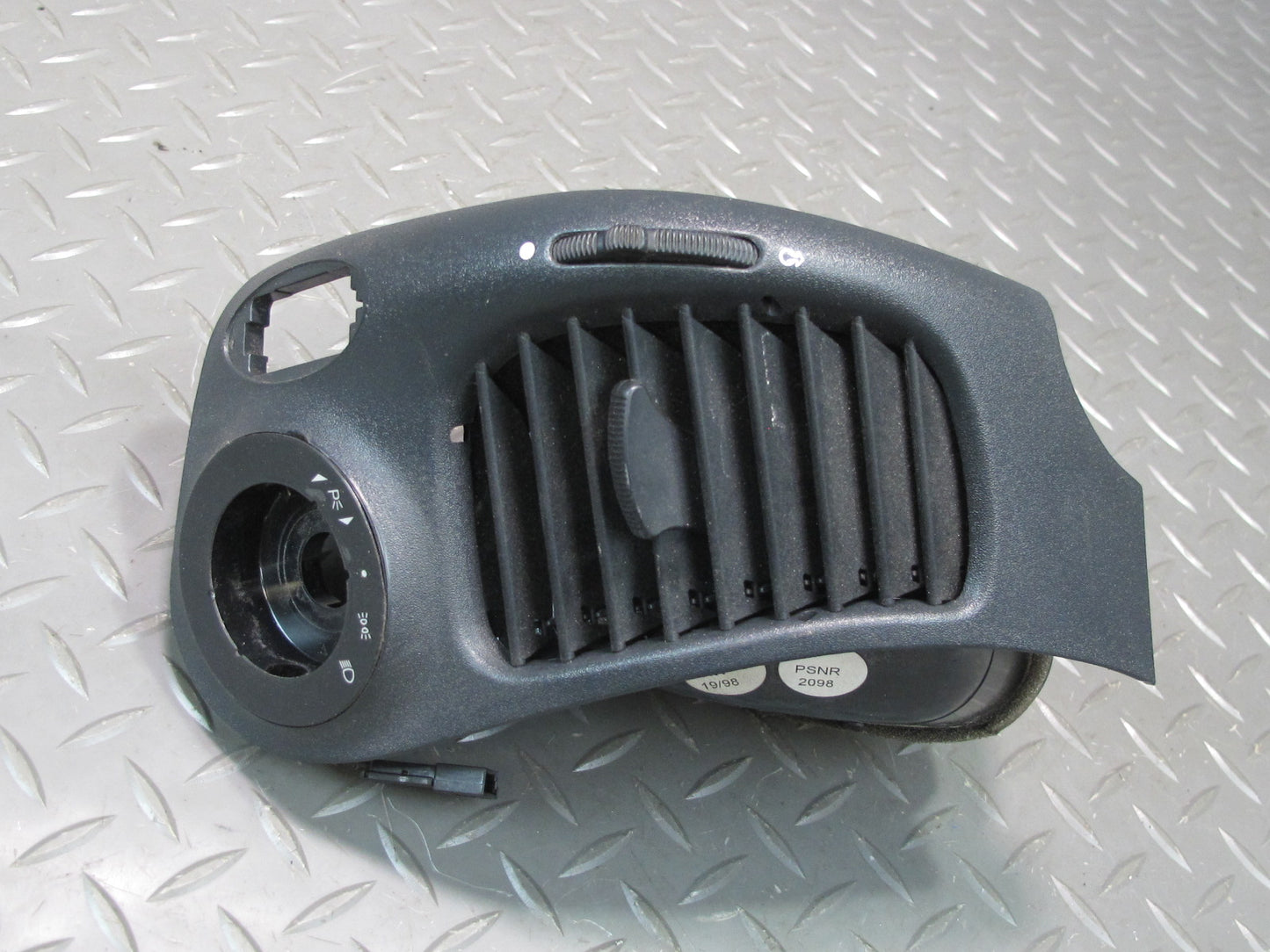 97-04 Porsche Boxster 986 Dash Front Left Center Right A/C Air Vent Grille Set