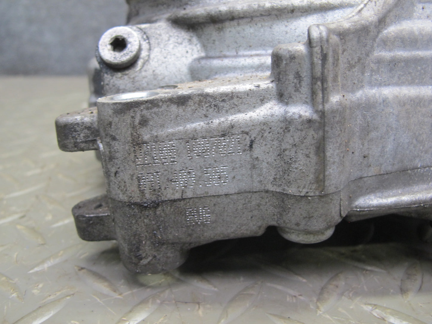 17-18 Porsche Panamera 971 2.9L 3.0L AWD Front Axle Differential Carrier RVG 44K