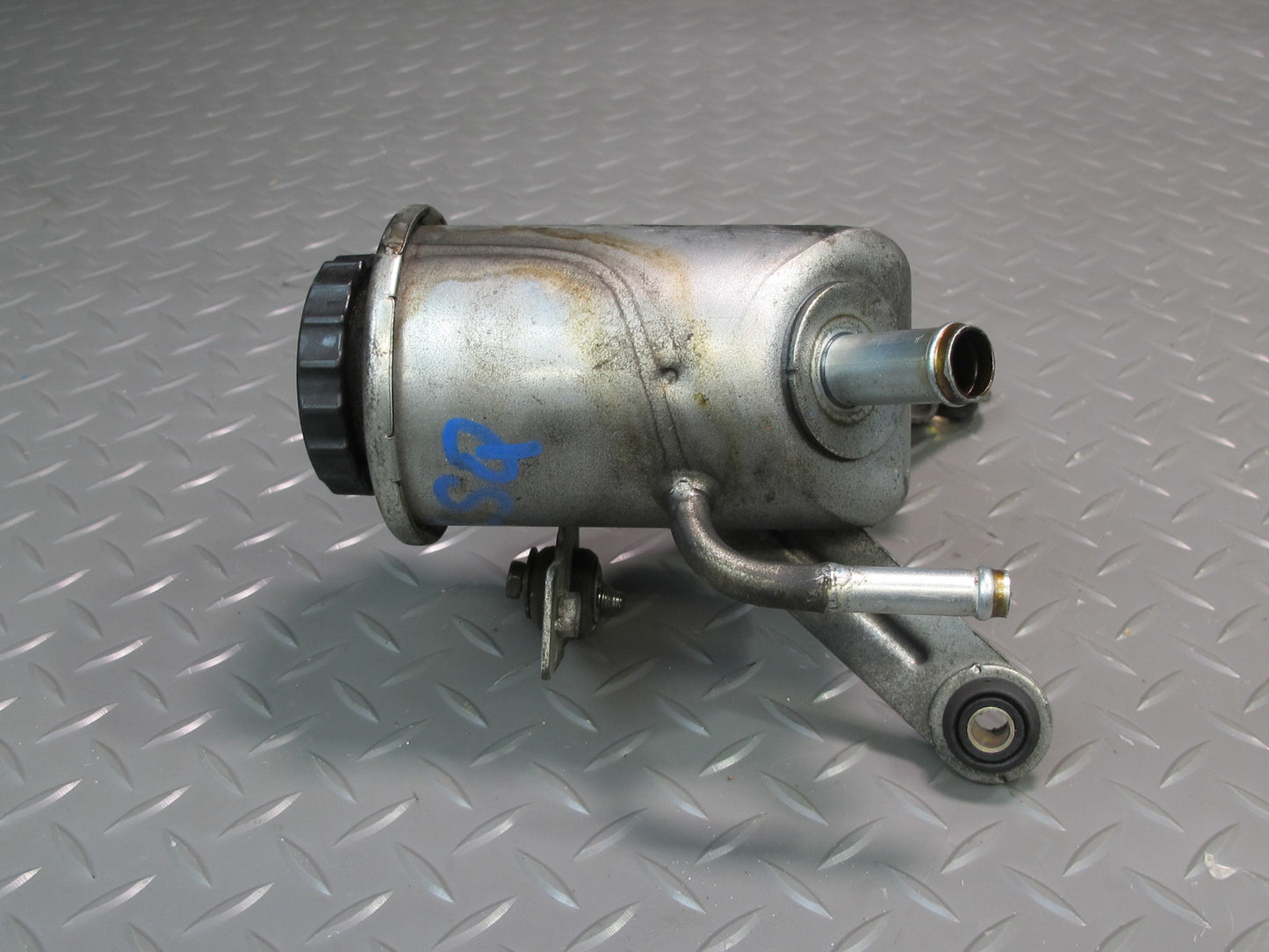 98-00 Lexus UCF20L LS400 Power Steering Reservoir Bottle Tank OEM