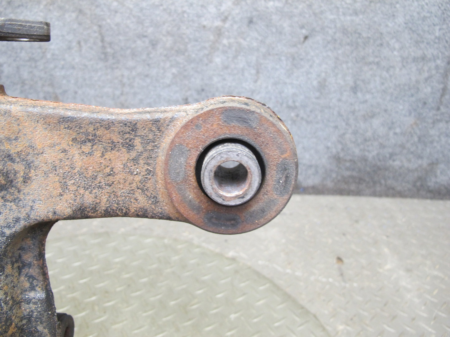 98-00 Lexus UCF20L LS400 A/T Rear Differential Carrier 3.266 Ratio 102K Mile OEM