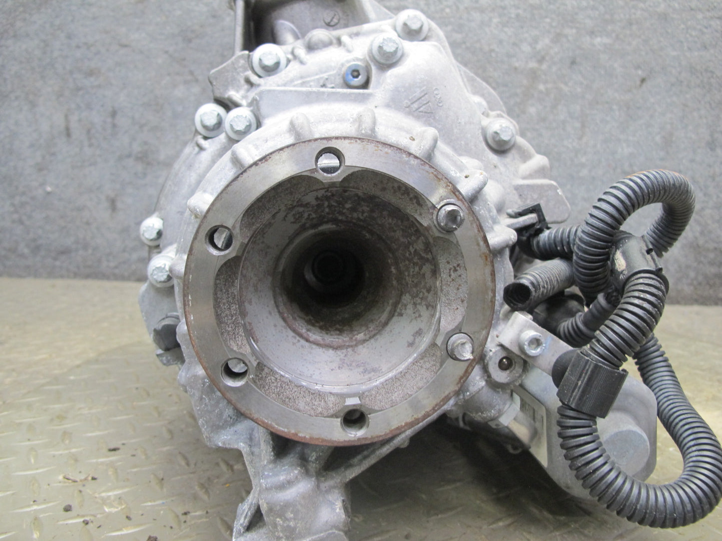 10-12 Audi 8T S5 4.2L AWD A/T MKV Rear Differential Carrier Assy 101K Miles OEM