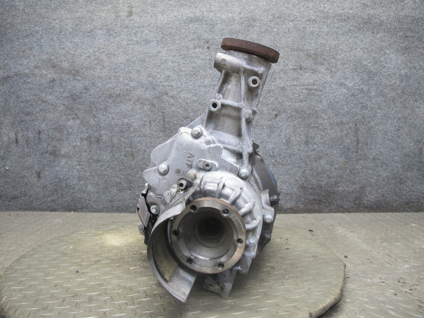 10-12 Audi 8T S5 4.2L AWD A/T MKV Rear Differential Carrier Assy 101K Miles OEM