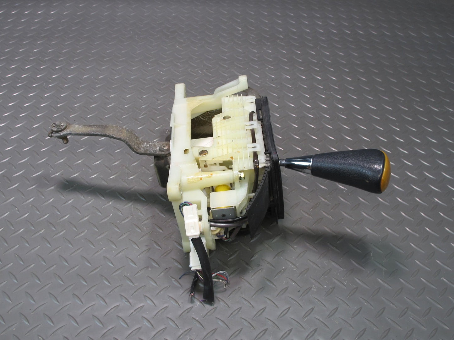 98-00 Lexus UCF20L LS400 A/T Automatic Transmission Gear Shifter w Knob OEM