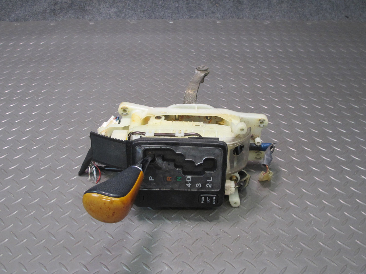 98-00 Lexus UCF20L LS400 A/T Automatic Transmission Gear Shifter w Knob OEM