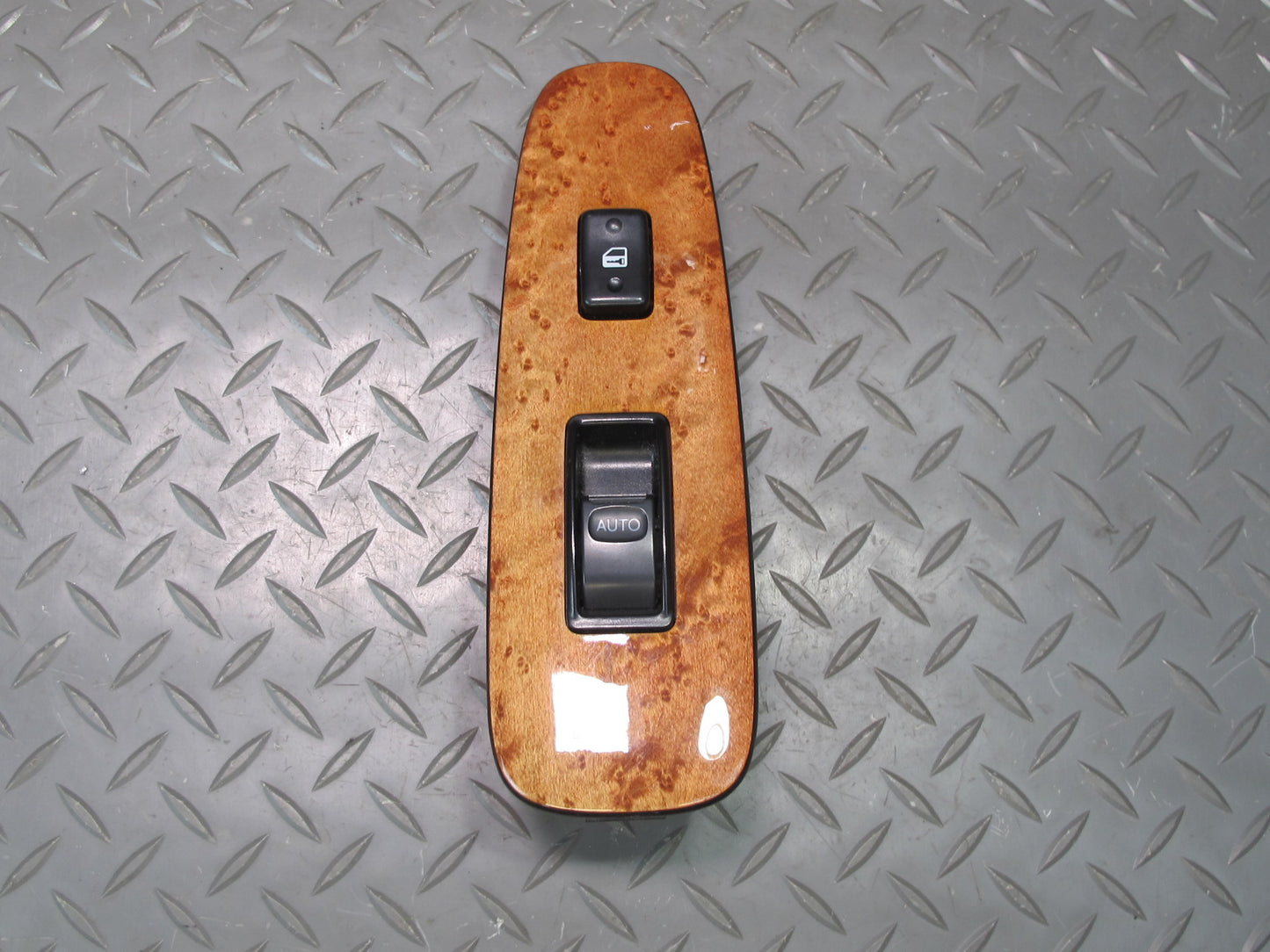 98-00 Lexus UCF20L LS400 Front Right Passenger Door Window Switch w Trim OEM