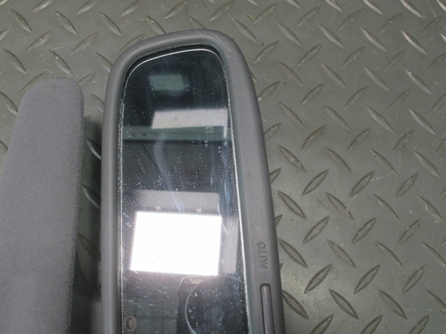 98-00 Lexus UCF20L LS400 Auto Dim Interior Rear View Mirror w Sun Visor OEM